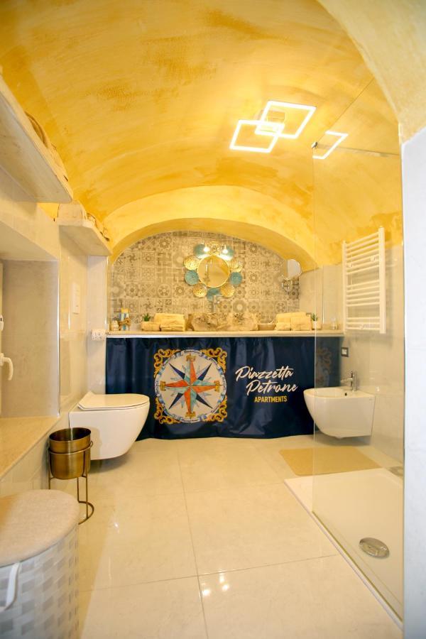 Piazzetta Petrone Apartments + Parking Vieste Ngoại thất bức ảnh