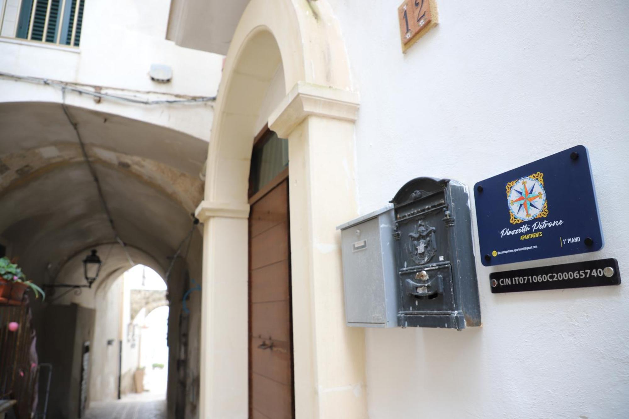 Piazzetta Petrone Apartments + Parking Vieste Ngoại thất bức ảnh